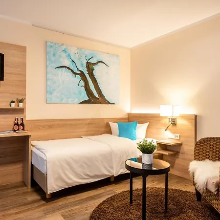 酒店 Princess No3 Self Check-in Bei Stuttgart 普洛兴根