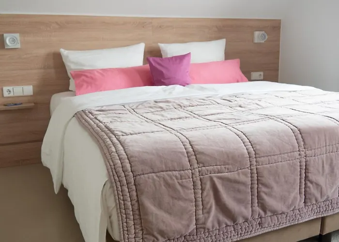 Princess No3 Self Check-in Bei Stuttgart